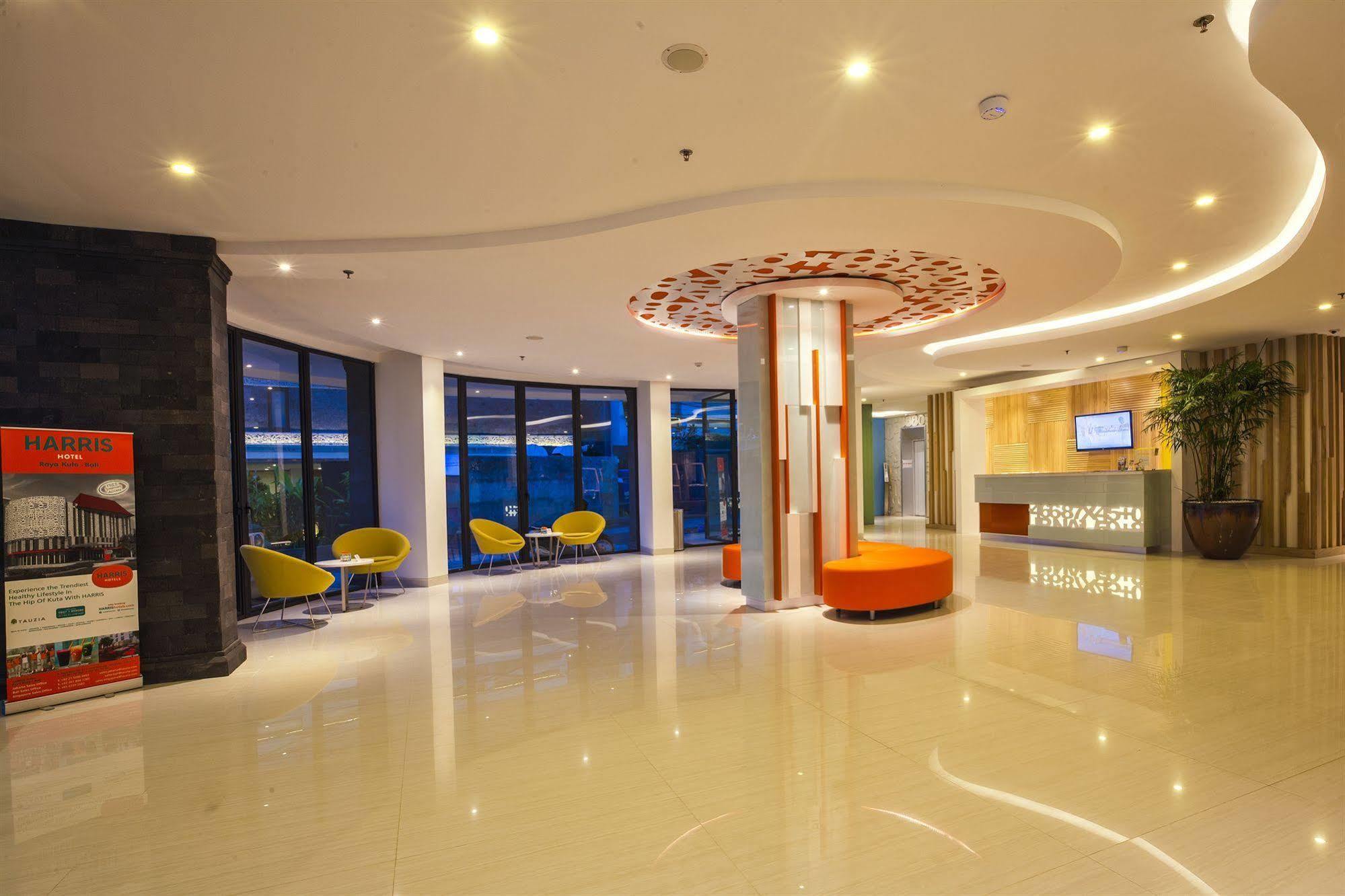 Harris Hotel Raya Kuta Lombok Eksteriør bilde