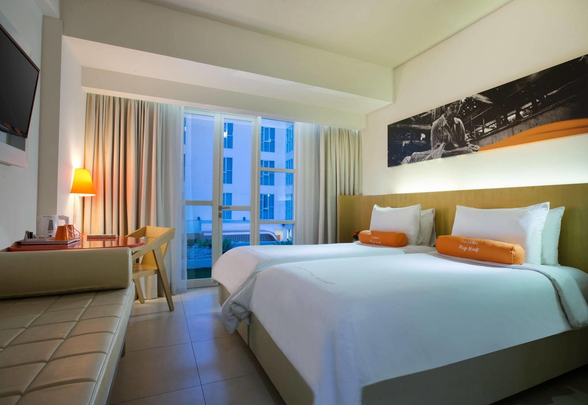 Harris Hotel Raya Kuta Lombok Eksteriør bilde