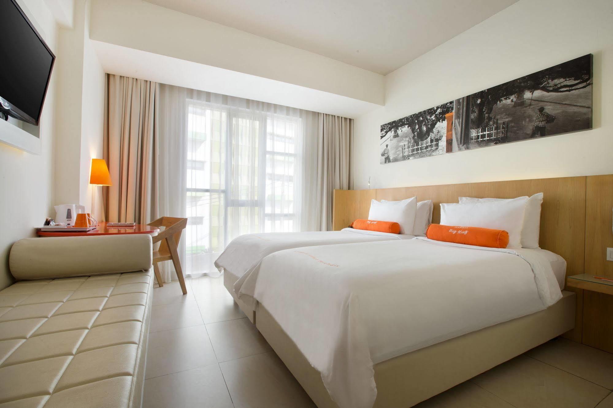 Harris Hotel Raya Kuta Lombok Eksteriør bilde