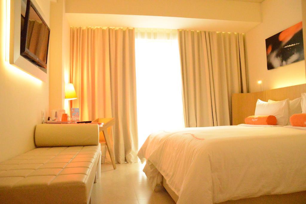 Harris Hotel Raya Kuta Lombok Eksteriør bilde