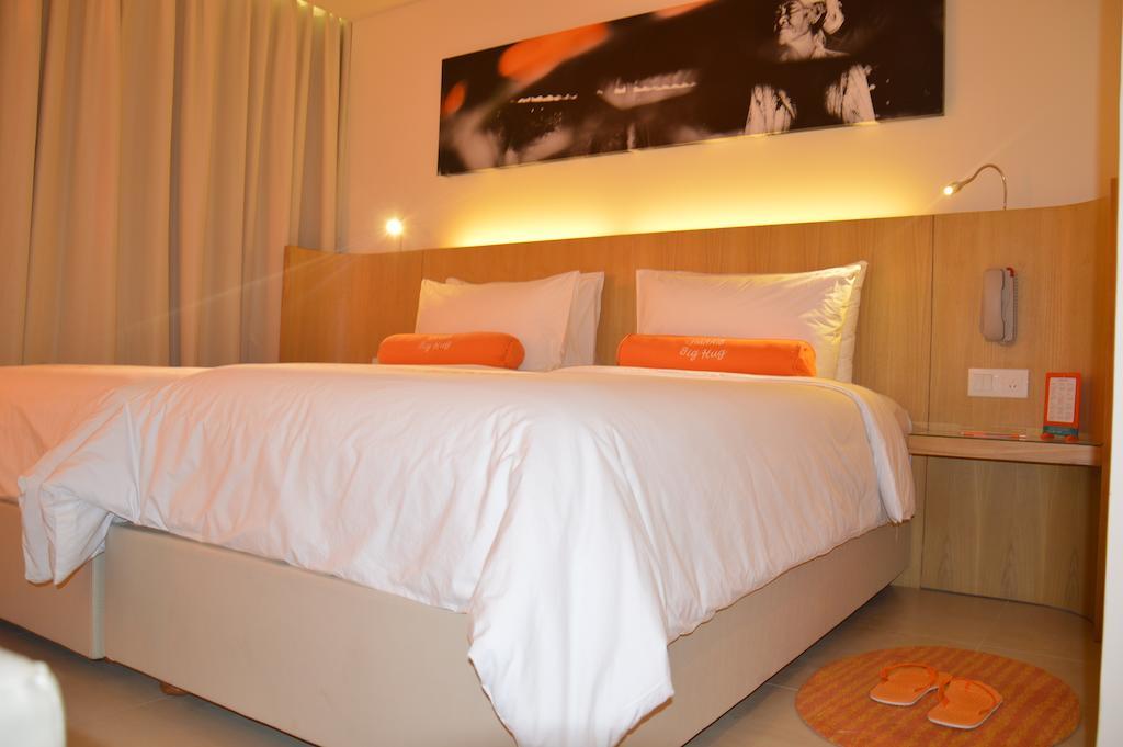 Harris Hotel Raya Kuta Lombok Rom bilde