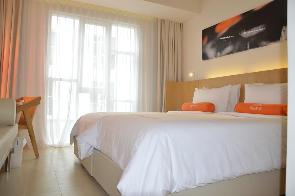 Harris Hotel Raya Kuta Lombok Eksteriør bilde